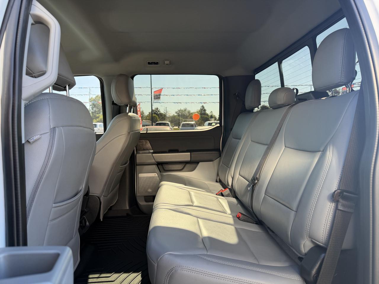 Ford Super Duty F-250 SRW XLT 4WD Crew Cab 6.75' Box 2023