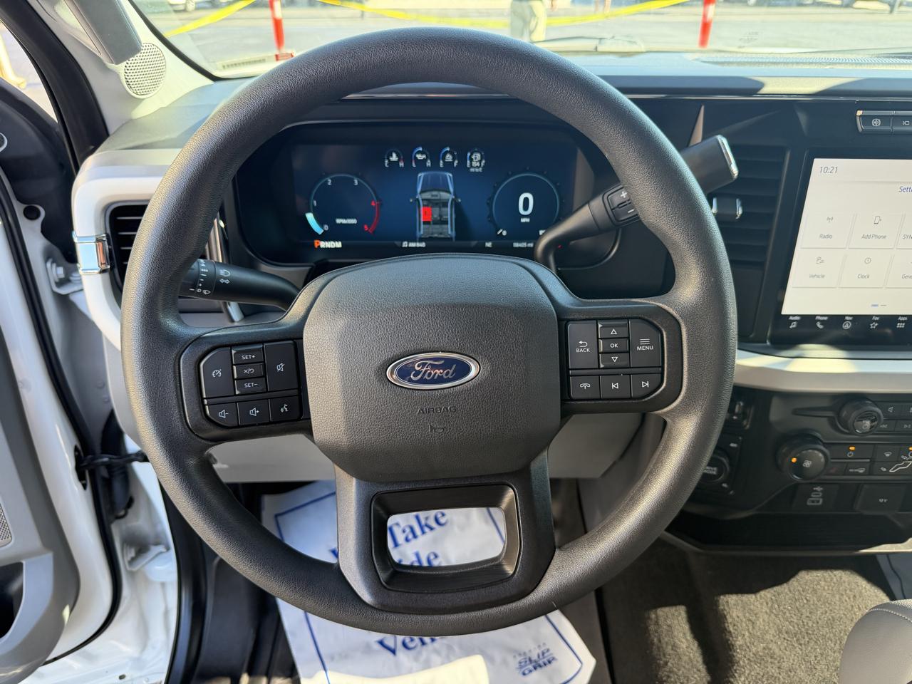 Ford Super Duty F-250 SRW XLT 4WD Crew Cab 6.75' Box 2023