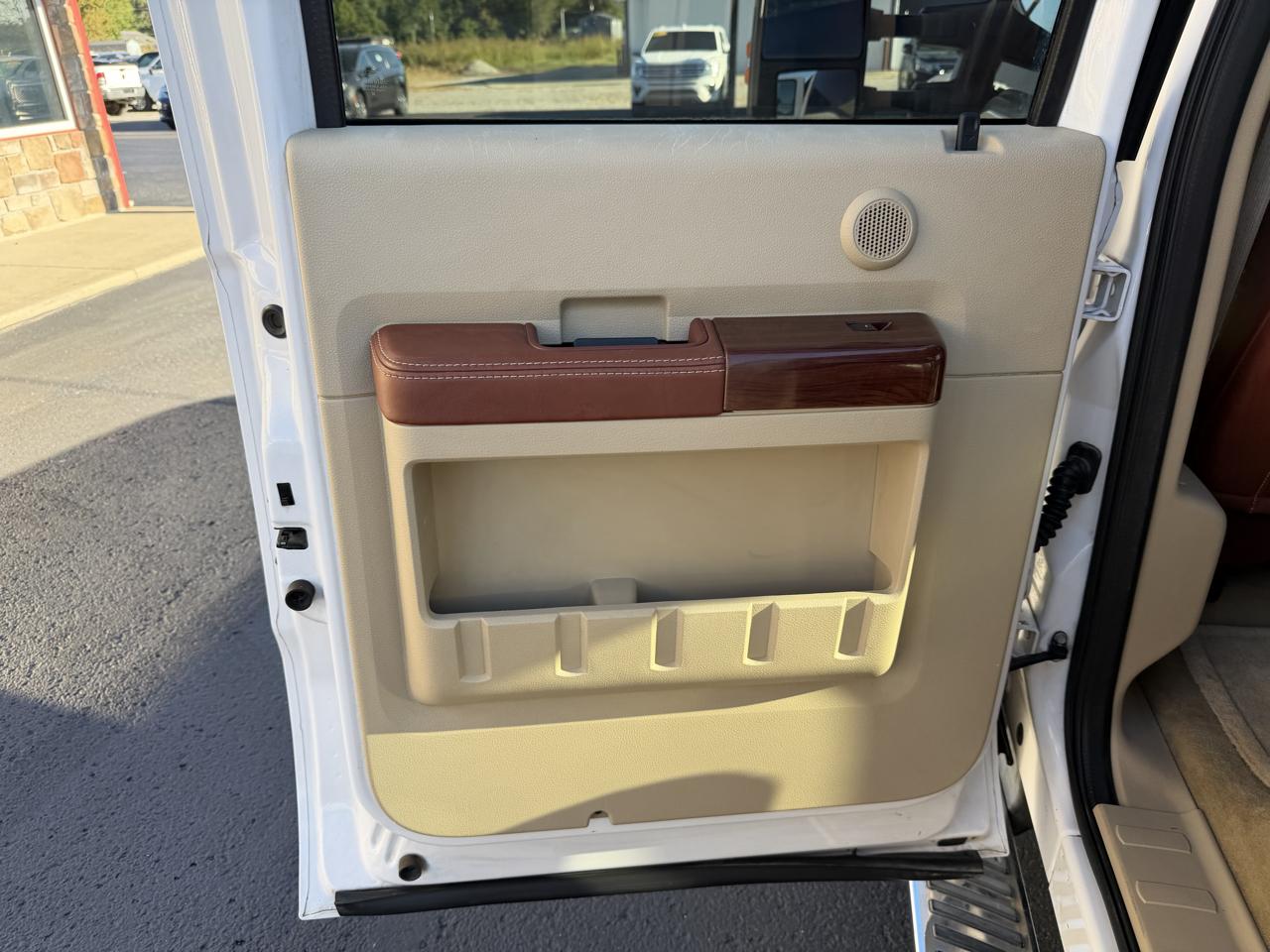 Ford Super Duty F-250 SRW 4WD Crew Cab 156" King Ranch 2010