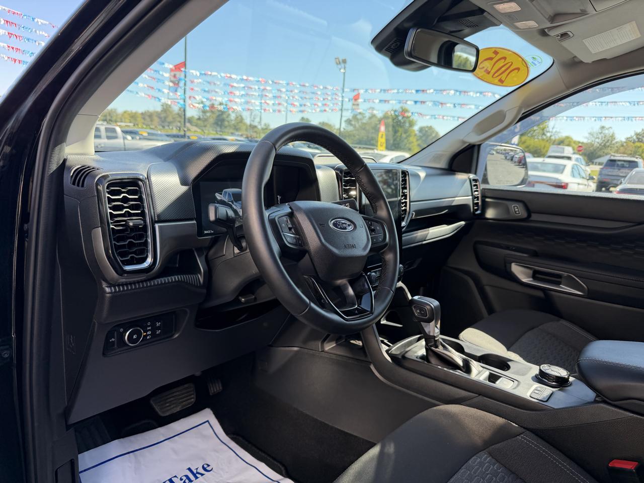 Ford Ranger XLT SuperCrew 4WD 2025