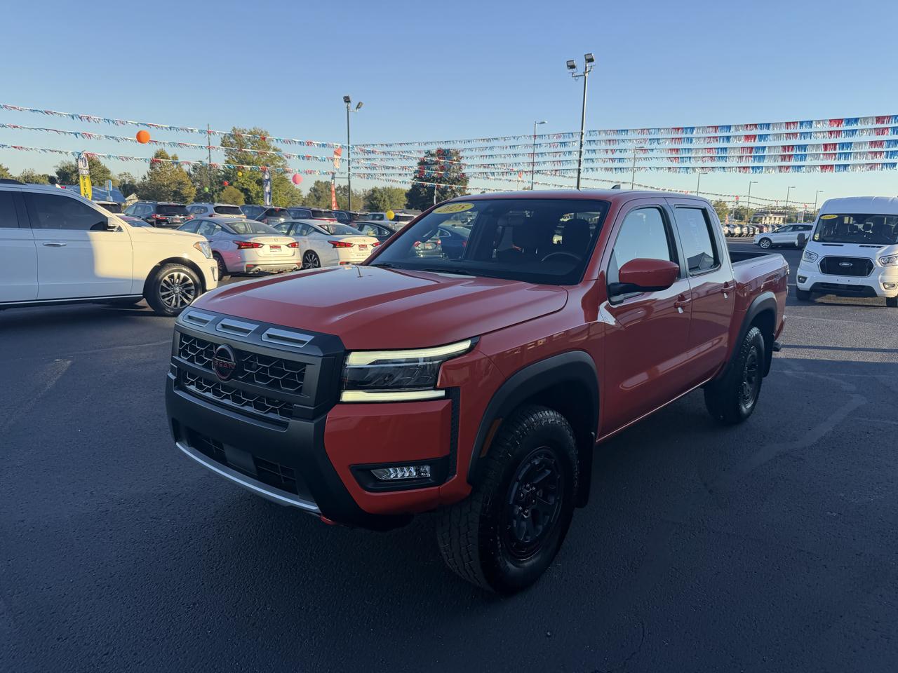 Nissan Frontier Crew Cab 4x4 PRO-4X 2025