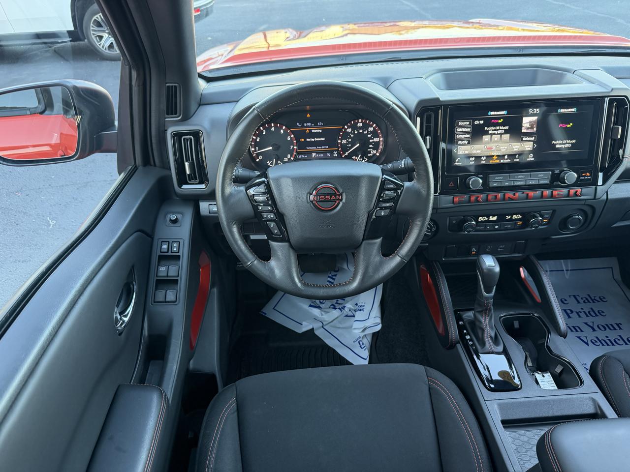 Nissan Frontier Crew Cab 4x4 PRO-4X 2025