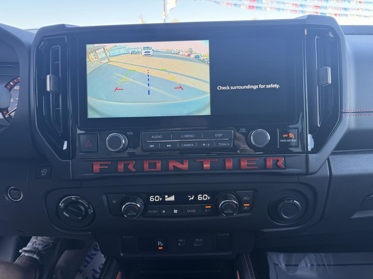 Nissan Frontier Crew Cab 4x4 PRO-4X 2025