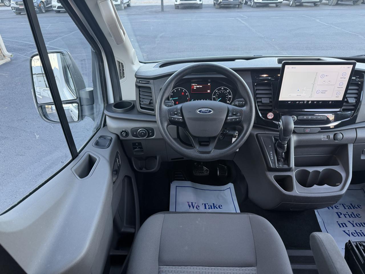 Ford Transit Passenger Wagon T-350 148" Med Roof XLT RWD 2023