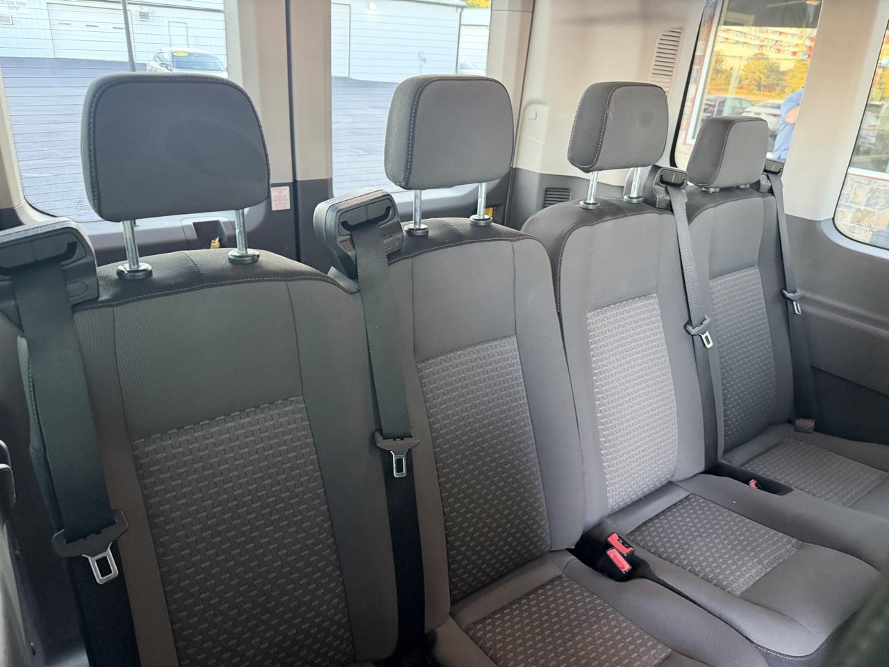 Ford Transit Passenger Wagon T-350 148" Med Roof XLT RWD 2023