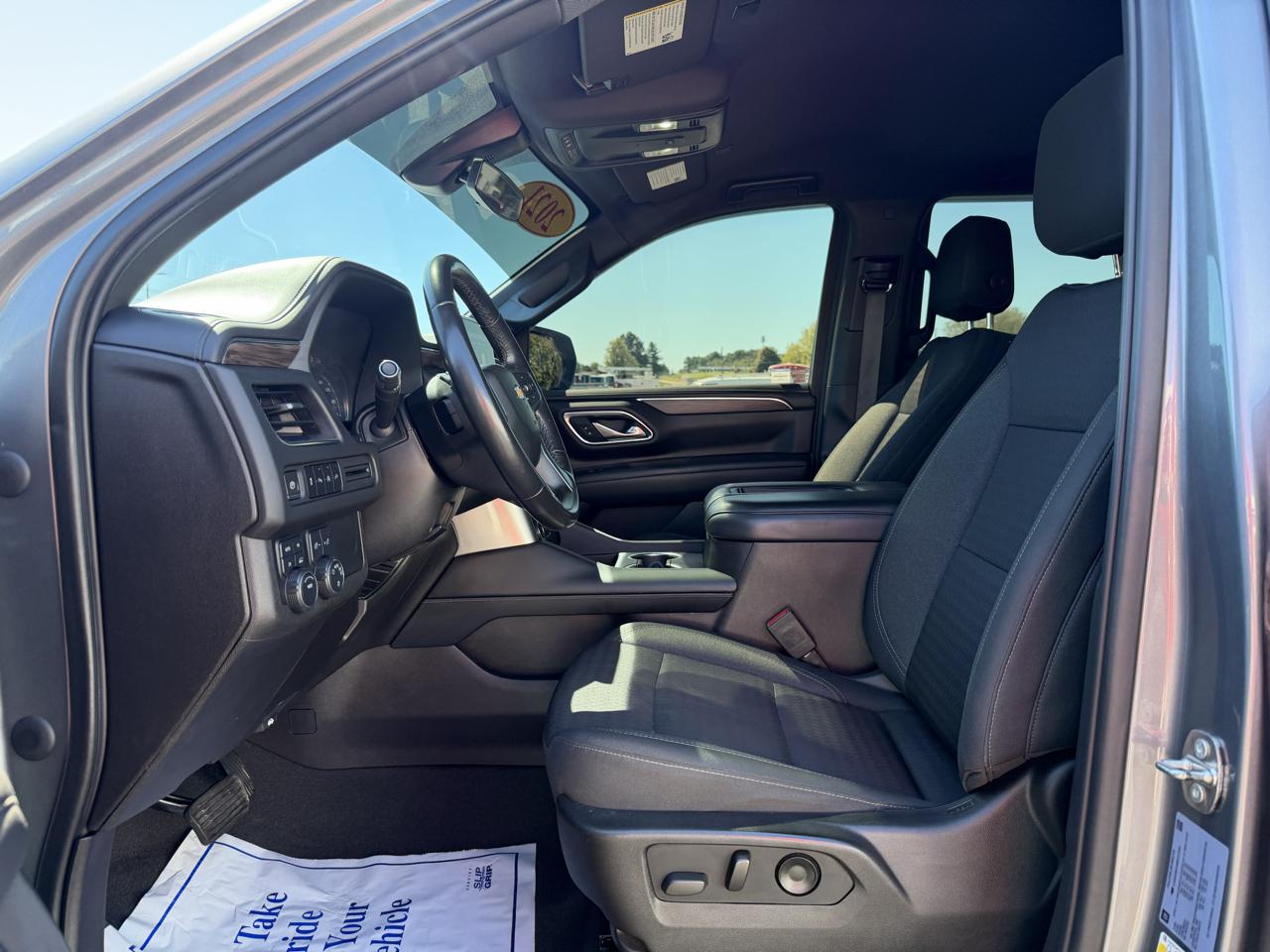 Chevrolet Tahoe photo 14