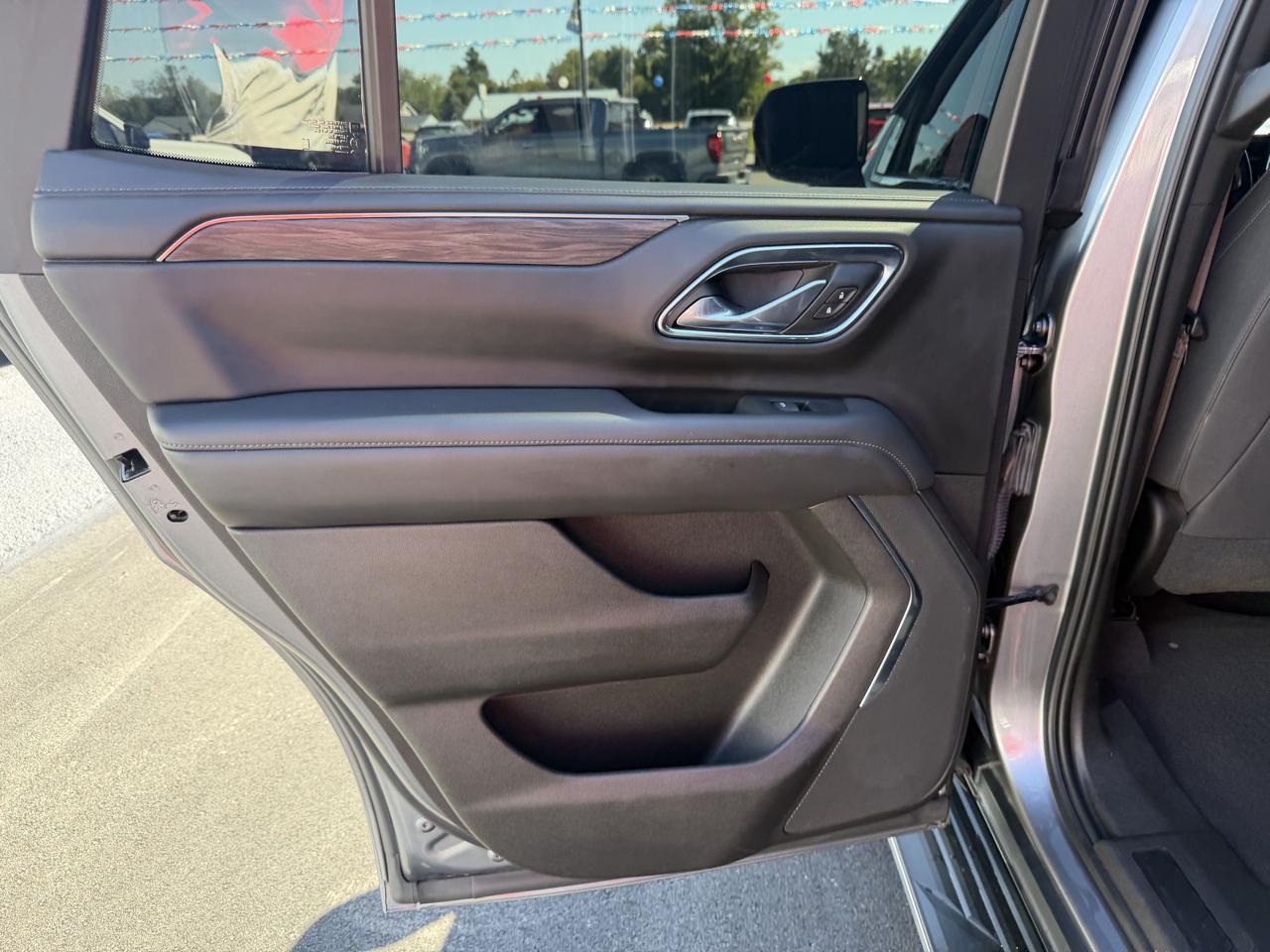 Chevrolet Tahoe photo 16