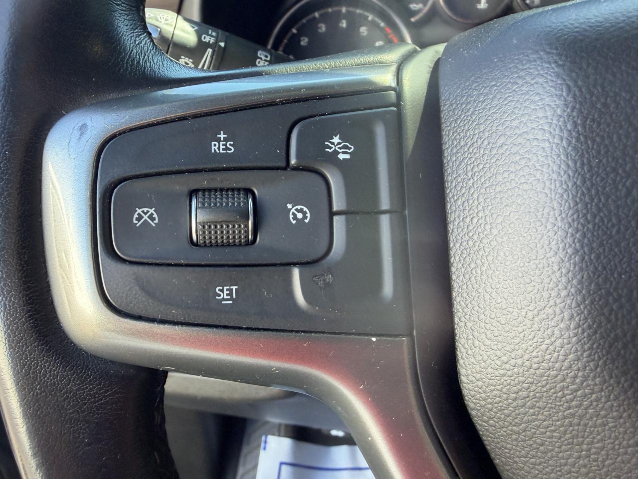Chevrolet Tahoe photo 31