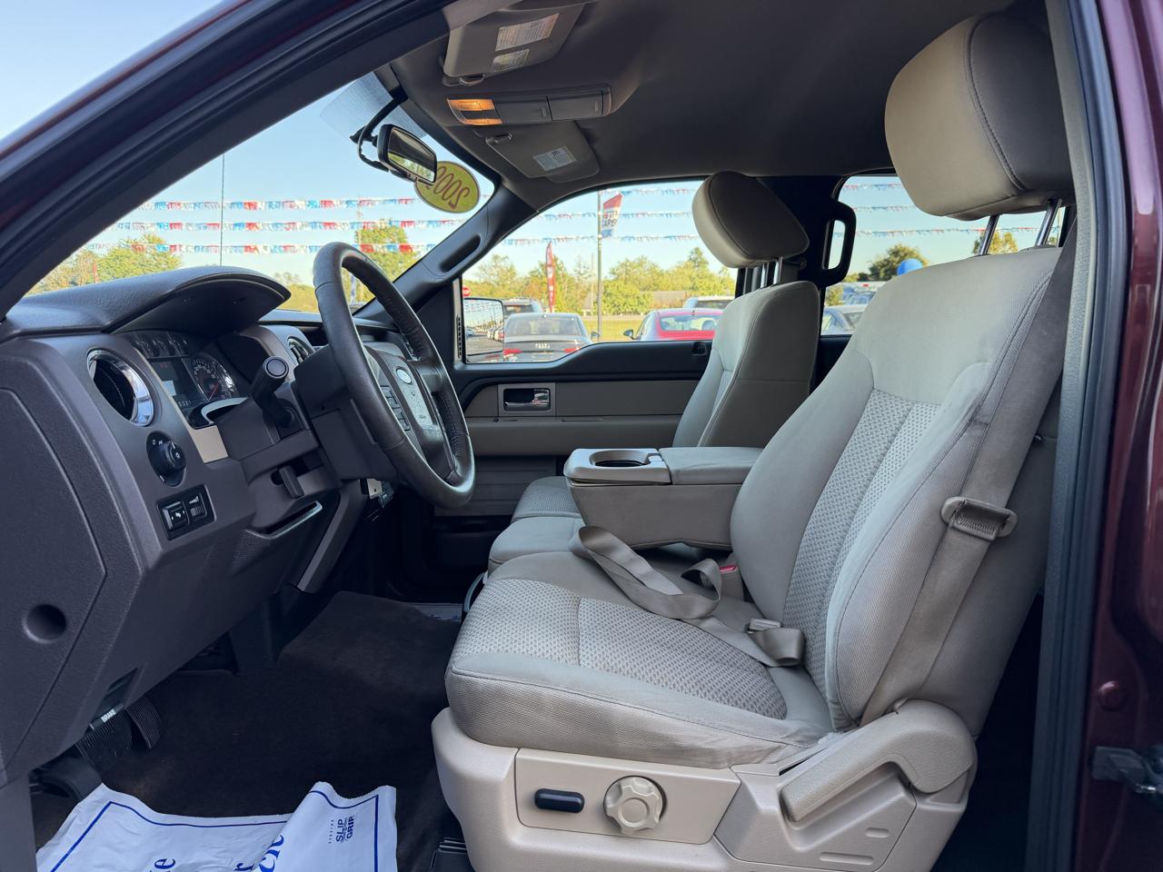Ford F-150 2WD SuperCrew 145" XLT 2009