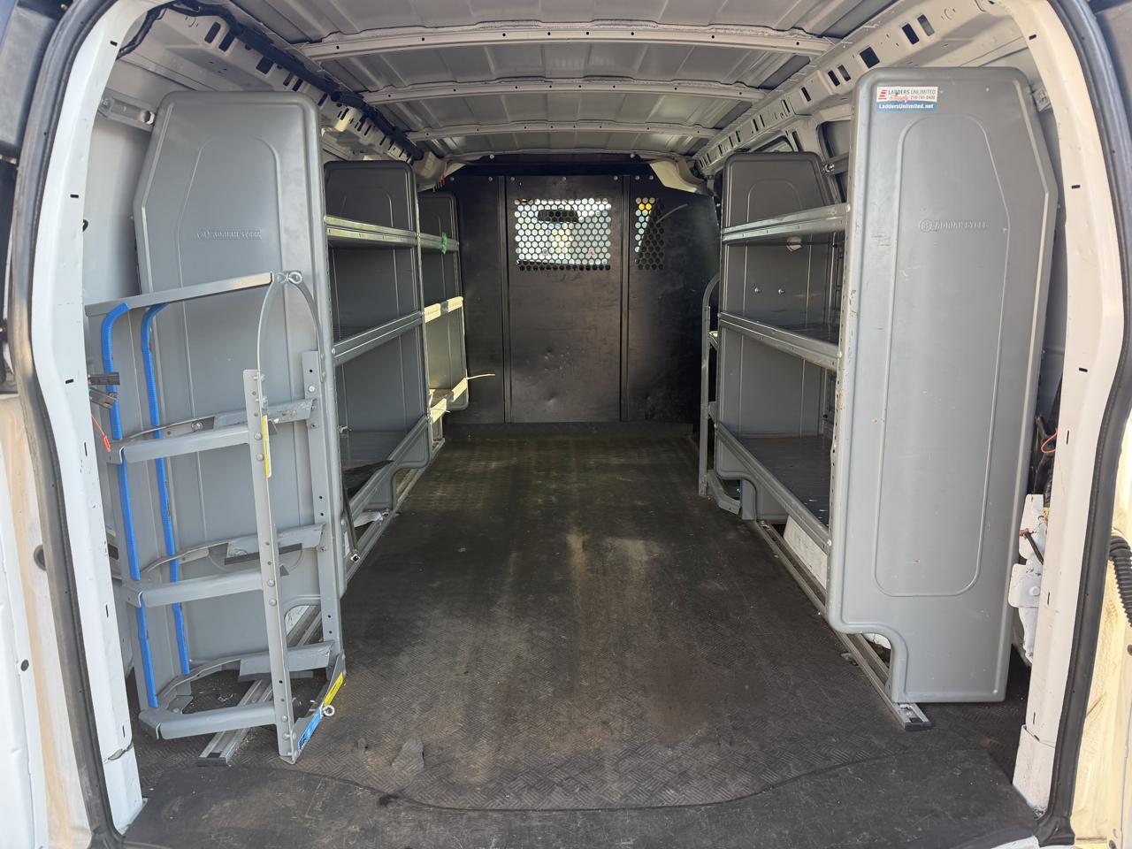 Chevrolet Express Cargo Van RWD 2500 135" 2021