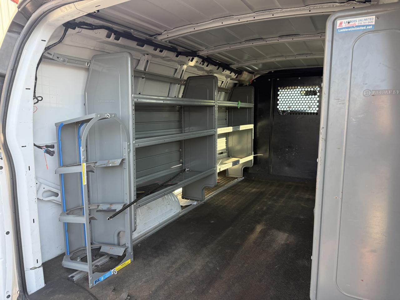 Chevrolet Express Cargo Van RWD 2500 135" 2021