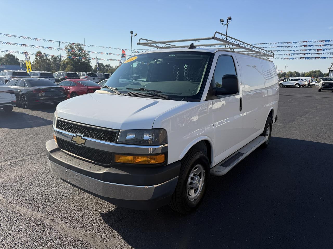 Chevrolet Express Cargo Van RWD 2500 135" 2021