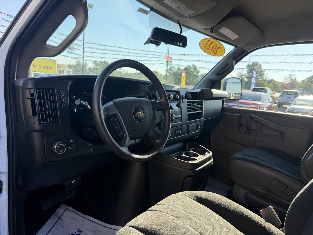 Chevrolet Express Cargo Van RWD 2500 135" 2021