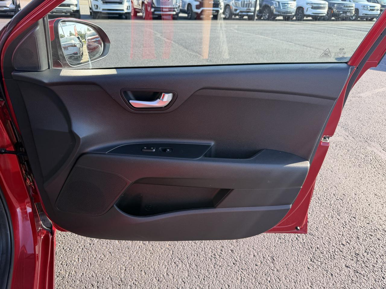 Kia Rio 5-door S IVT 2021
