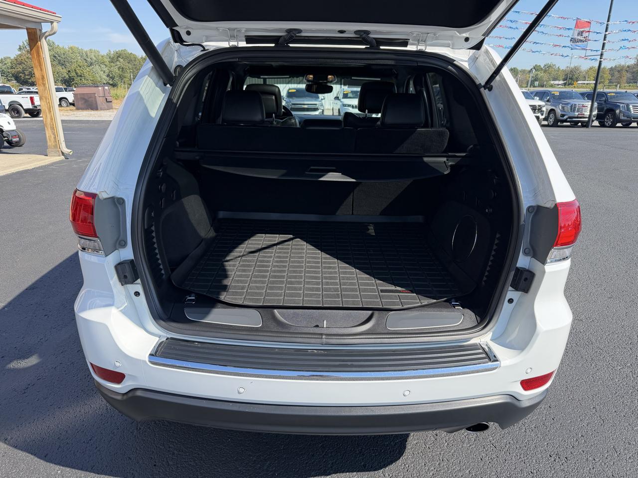 Jeep Grand Cherokee photo 6