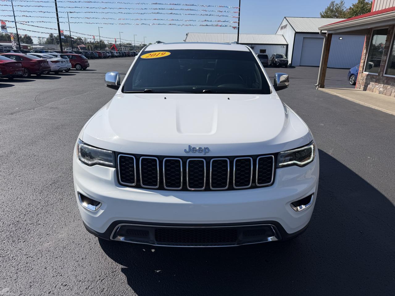 Jeep Grand Cherokee photo 10