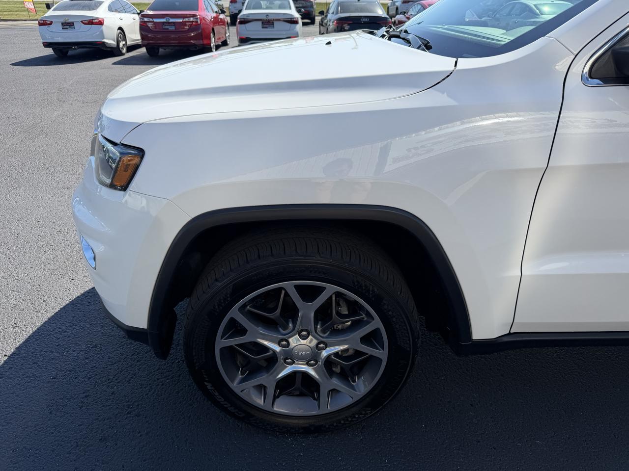 Jeep Grand Cherokee photo 11