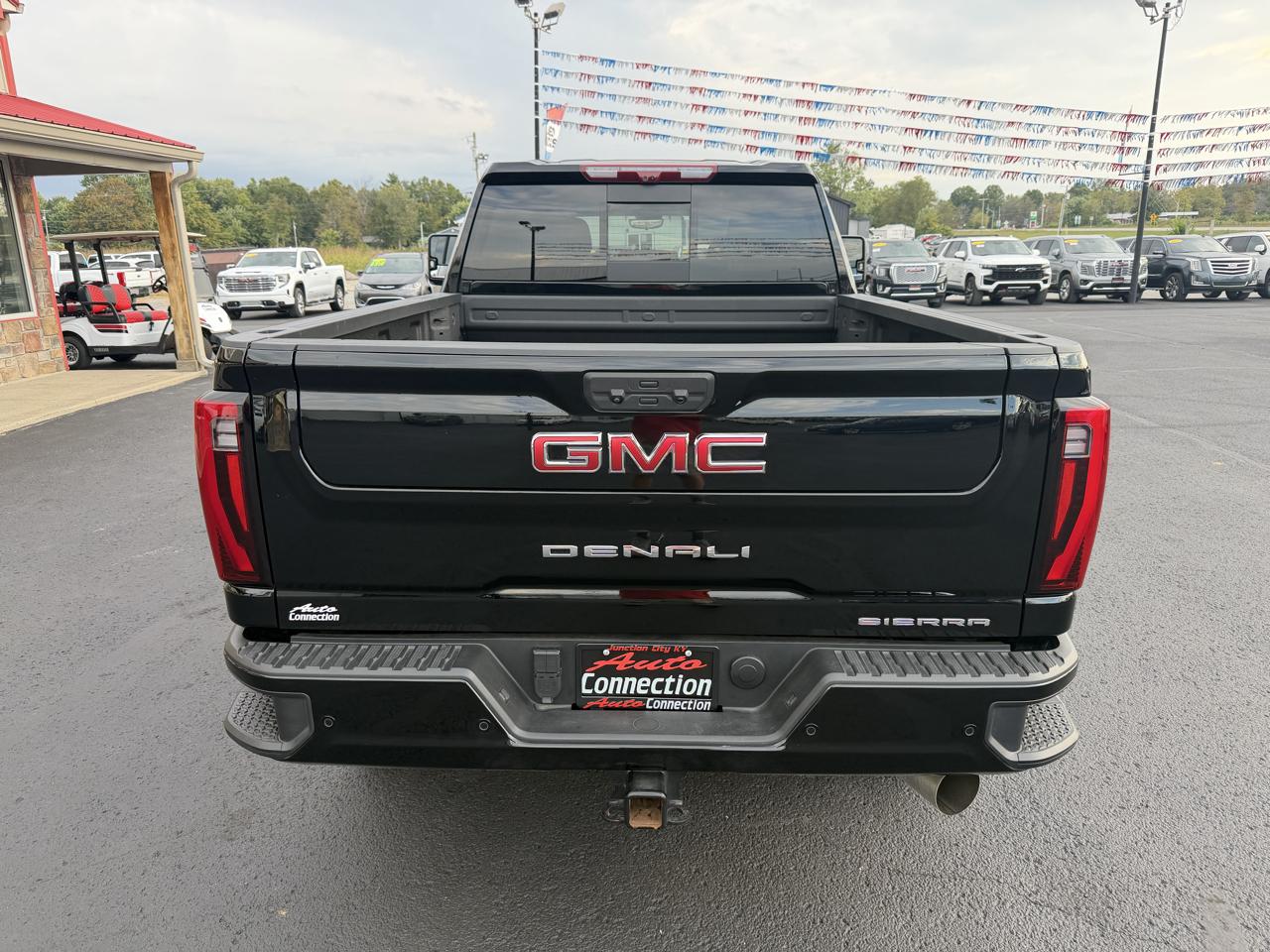 GMC Sierra 2500HD 4WD Crew Cab 159" Denali 2026