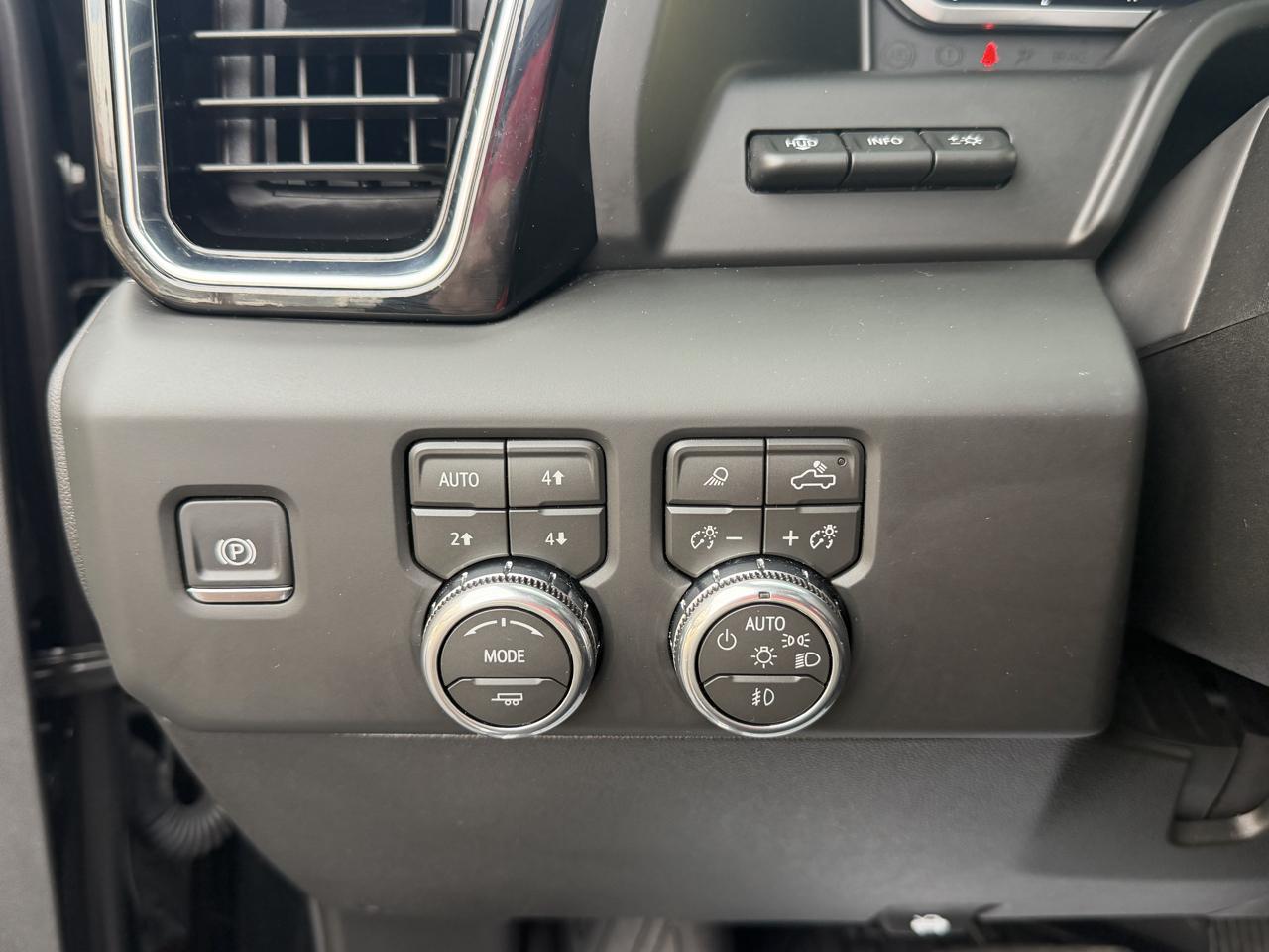 GMC Sierra 2500HD 4WD Crew Cab 159" Denali 2026