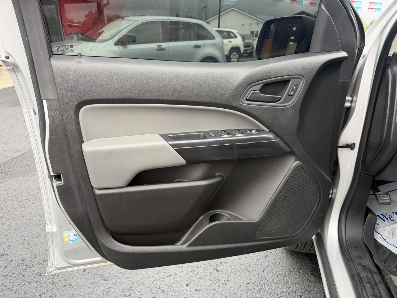 Chevrolet Colorado 4WD Crew Cab 128.3" Work Truck 2019
