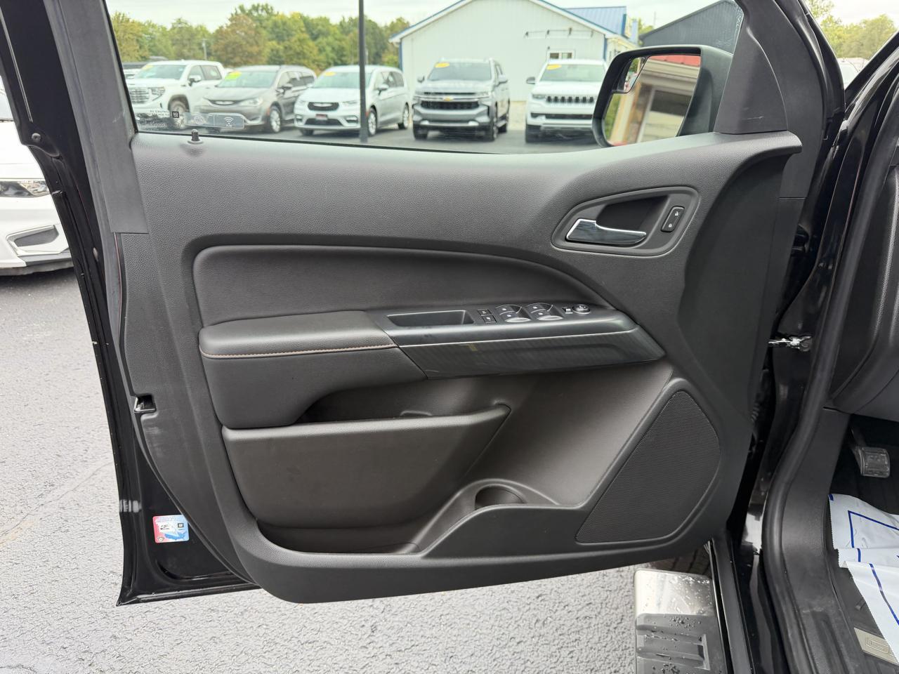 GMC Canyon 4WD Crew Cab 128" AT4 w/Cloth 2021
