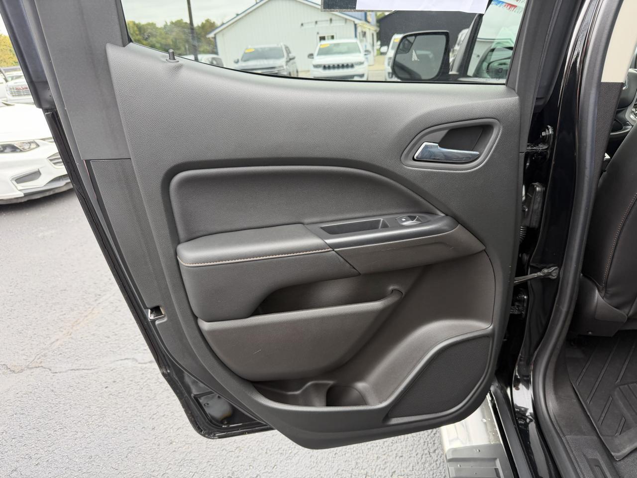 GMC Canyon 4WD Crew Cab 128" AT4 w/Cloth 2021