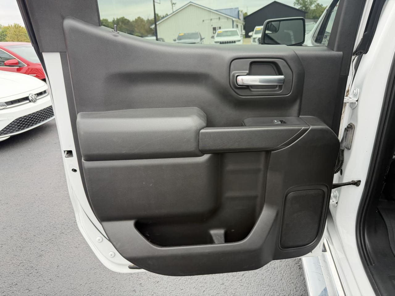 Chevrolet Silverado 1500 4WD Crew Cab 147" LT 2019