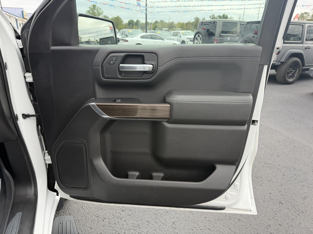Chevrolet Silverado 1500 4WD Crew Cab 147" LT 2019
