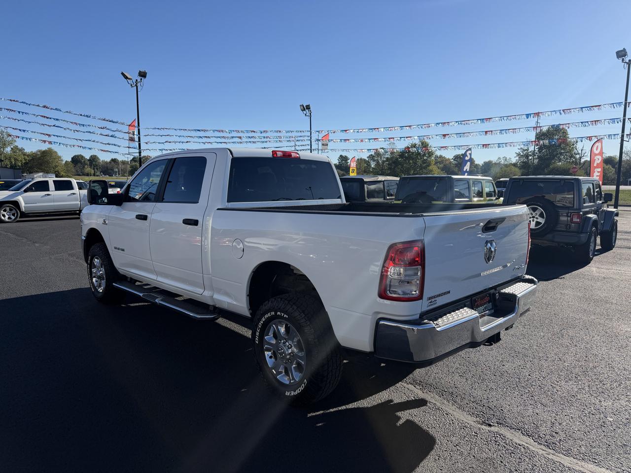 RAM 2500 Big Horn 4x4 Crew Cab 6'4" Box 2024