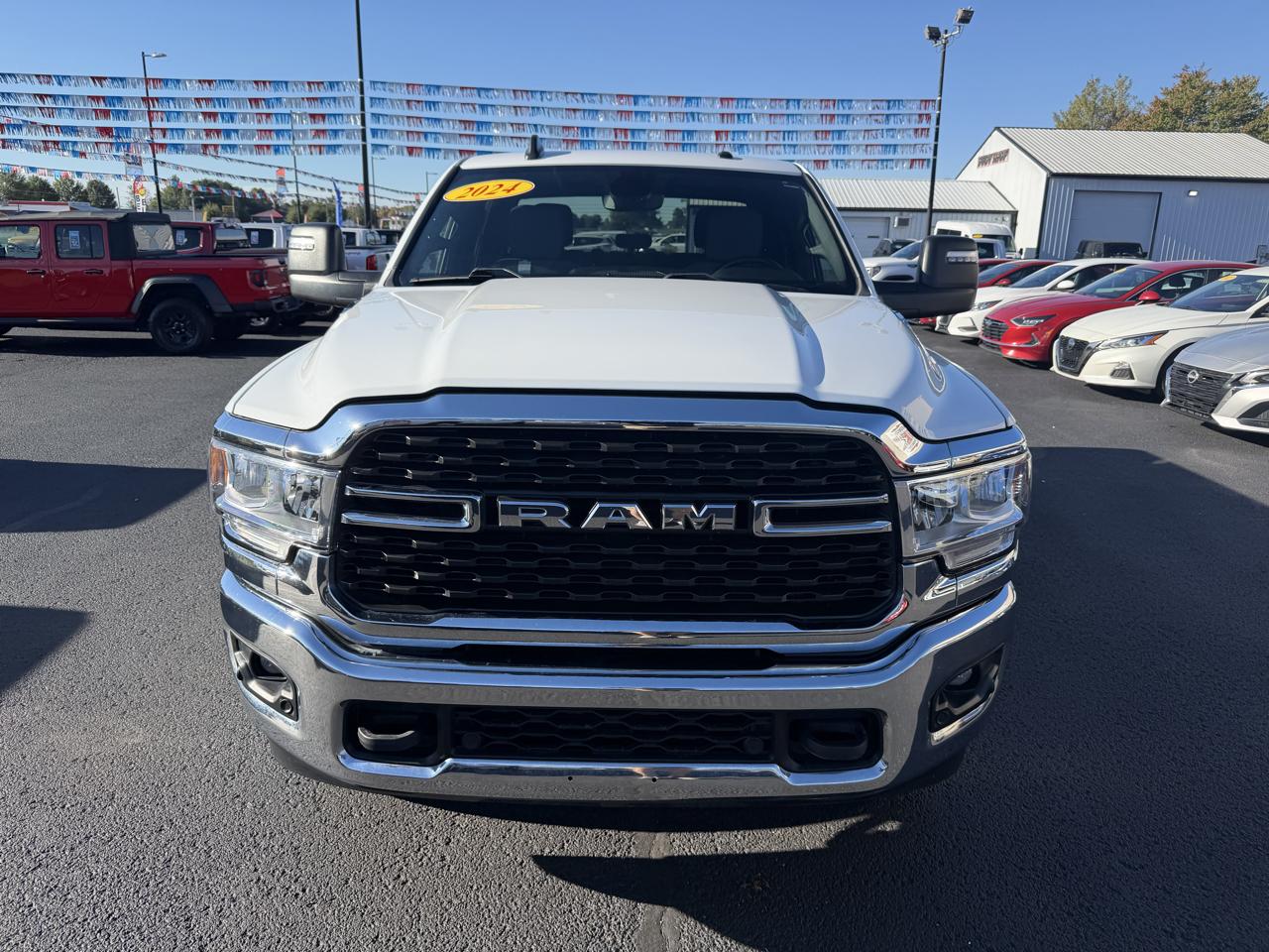 RAM 2500 Big Horn 4x4 Crew Cab 6'4" Box 2024