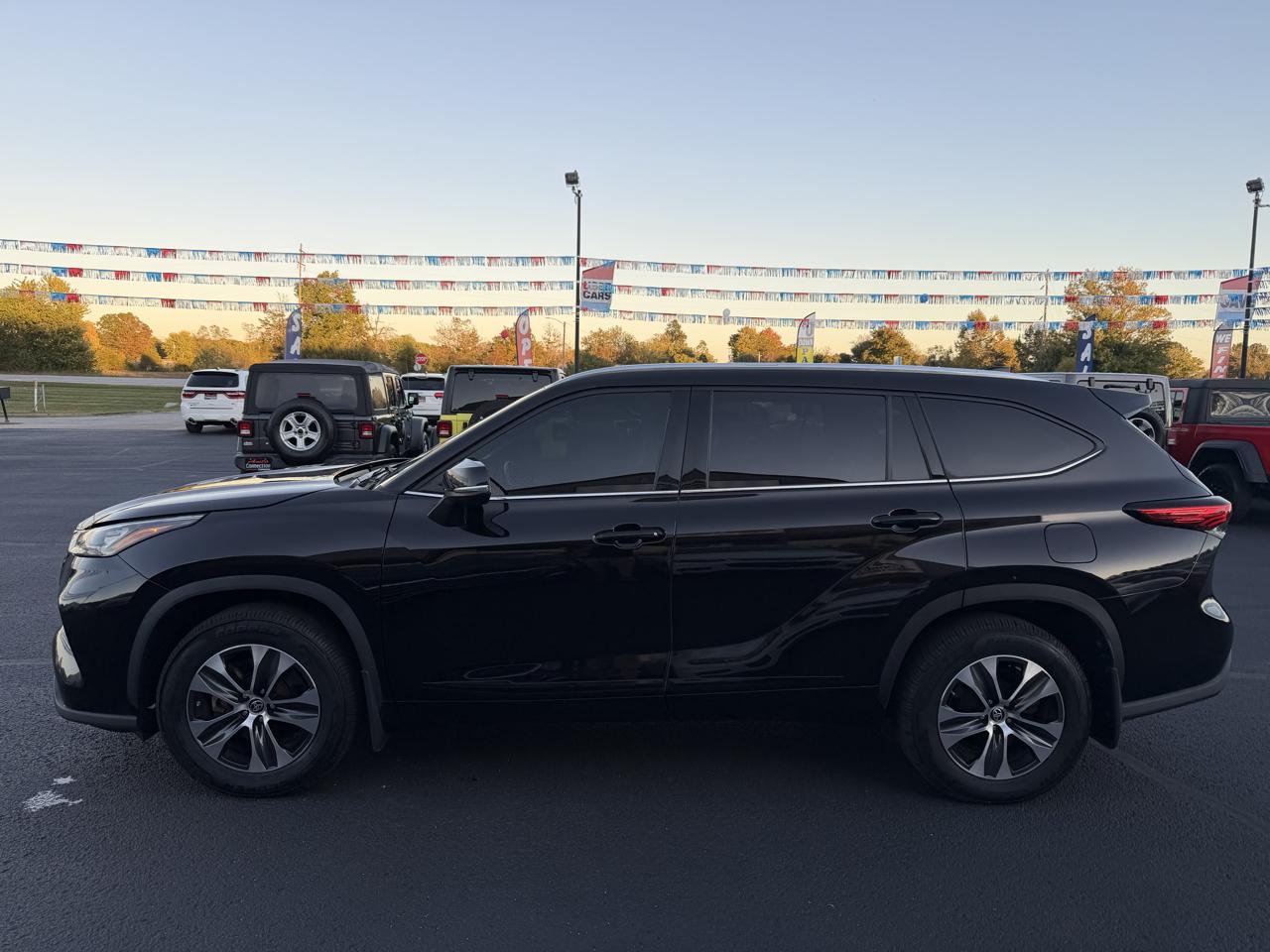 Toyota Highlander XLE AWD (Natl) 2020