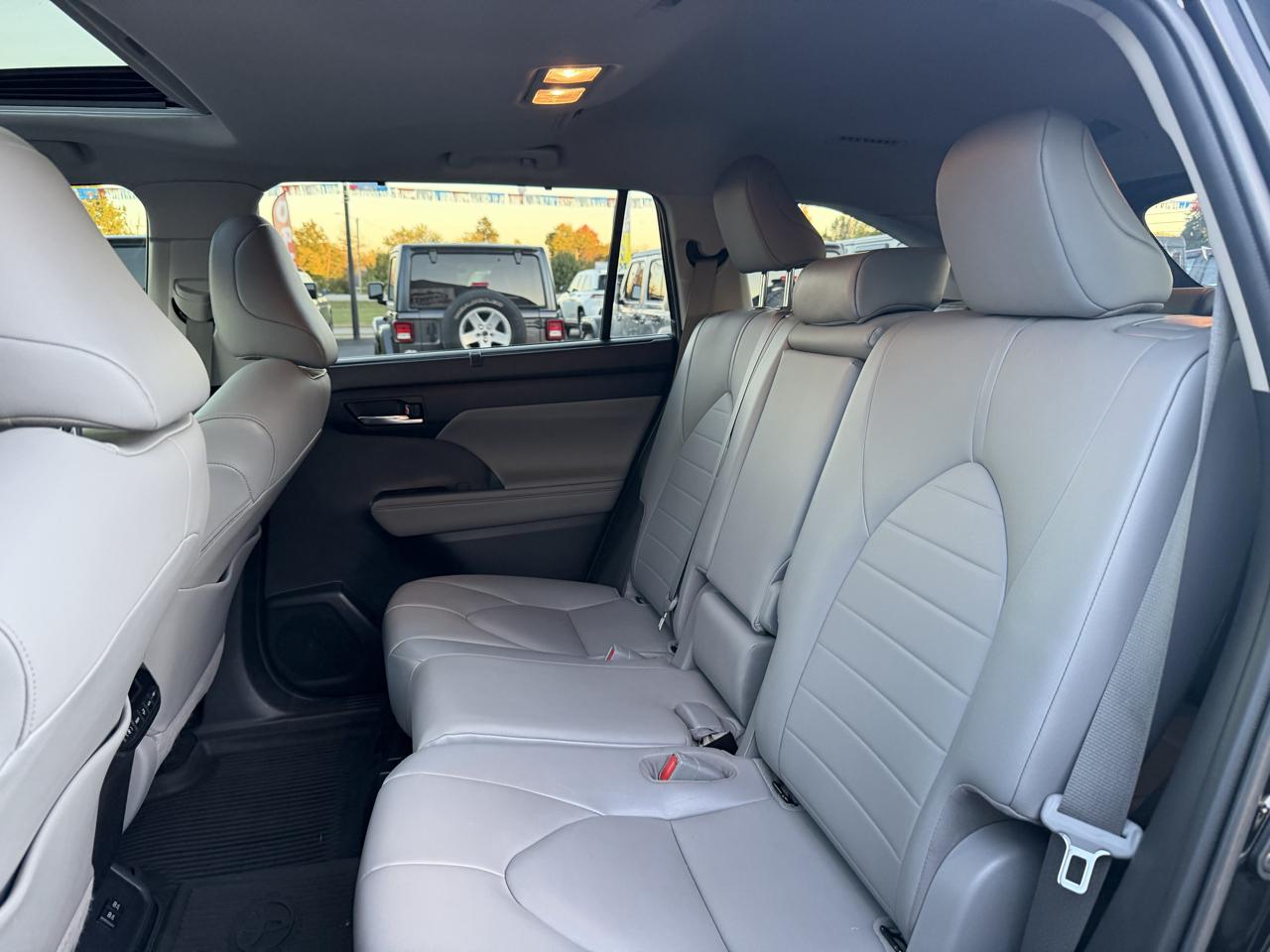 Toyota Highlander XLE AWD (Natl) 2020