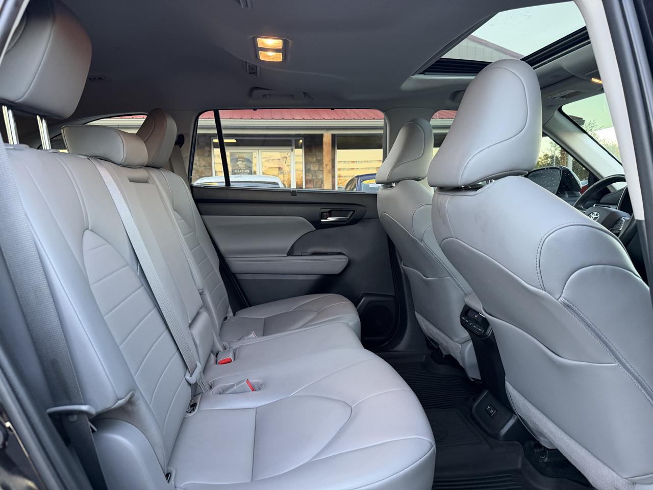 Toyota Highlander XLE AWD (Natl) 2020