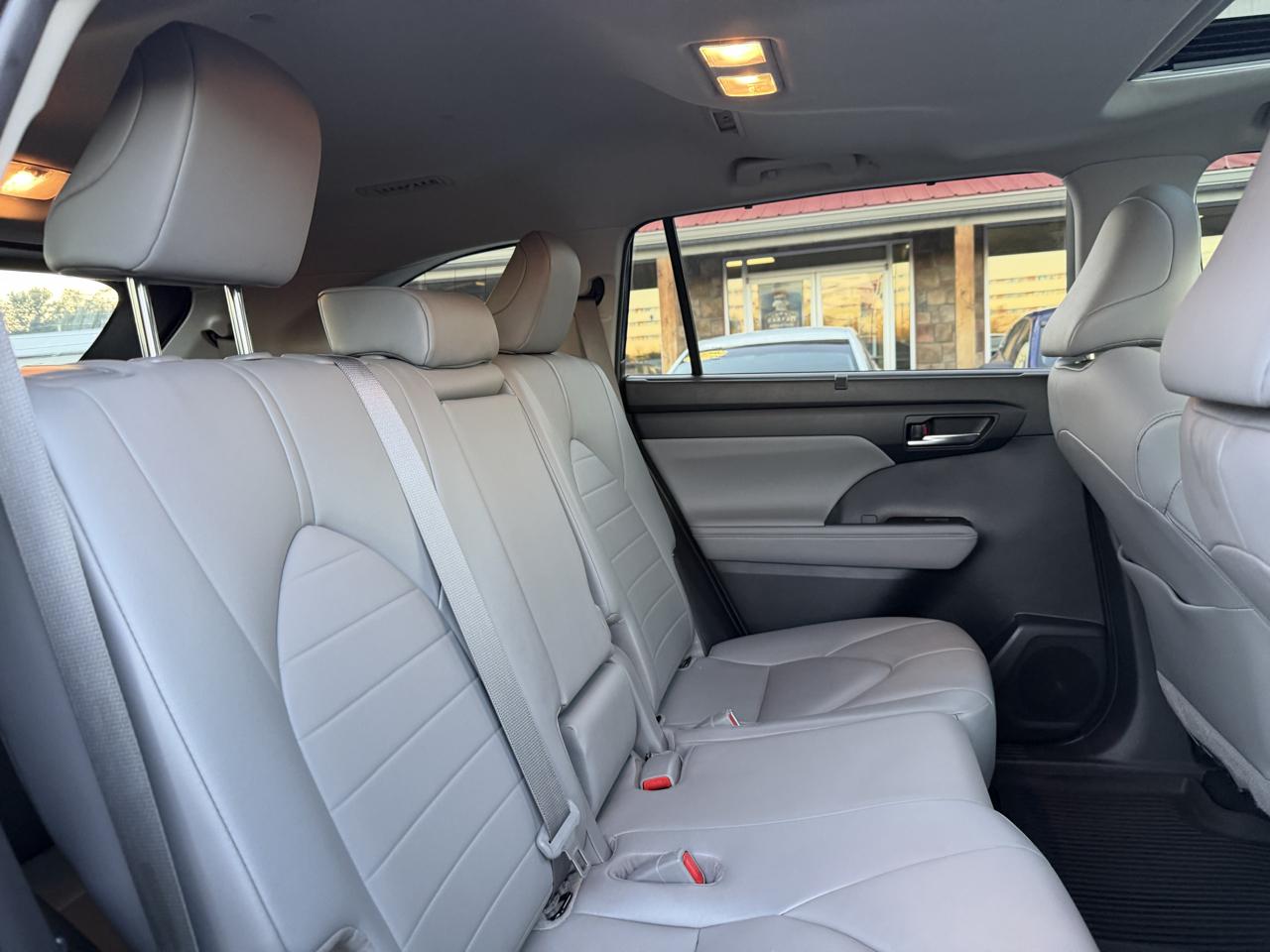 Toyota Highlander XLE AWD (Natl) 2020