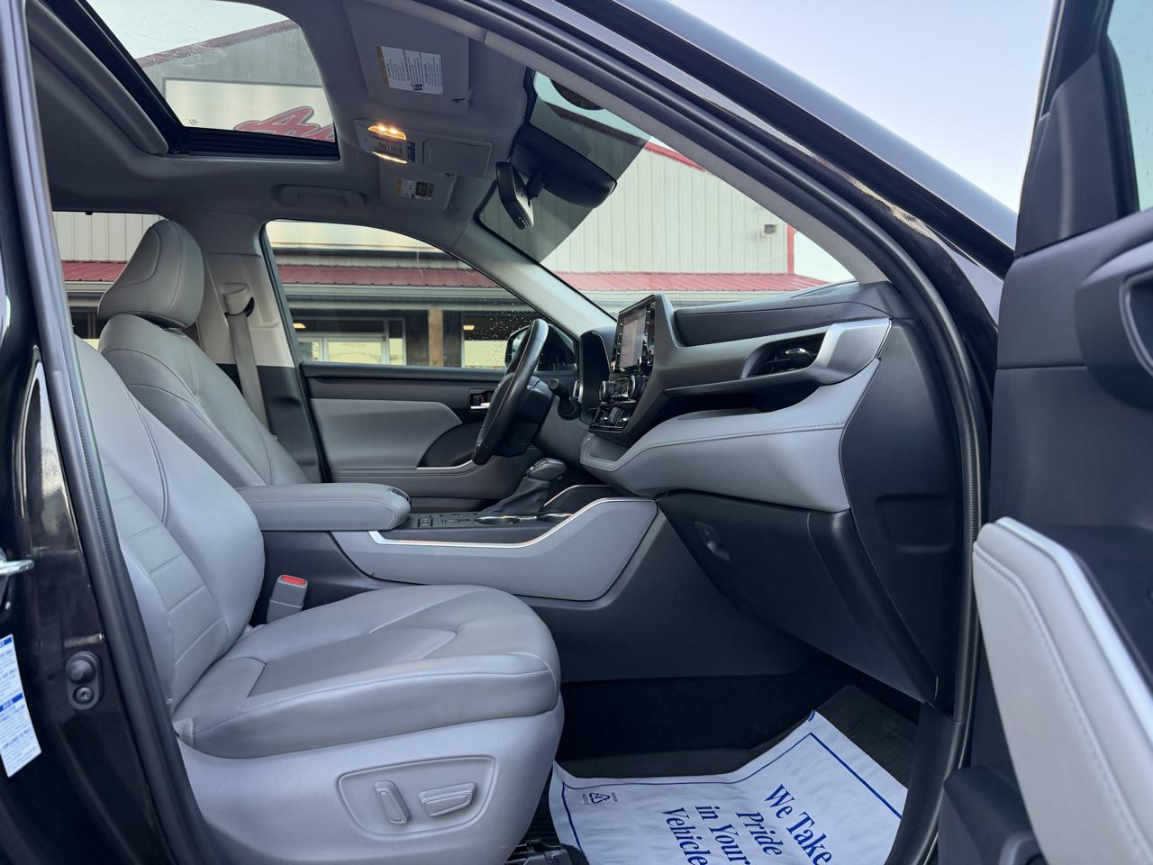 Toyota Highlander XLE AWD (Natl) 2020