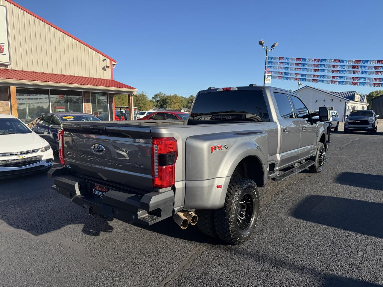 Ford F-350 photo 4