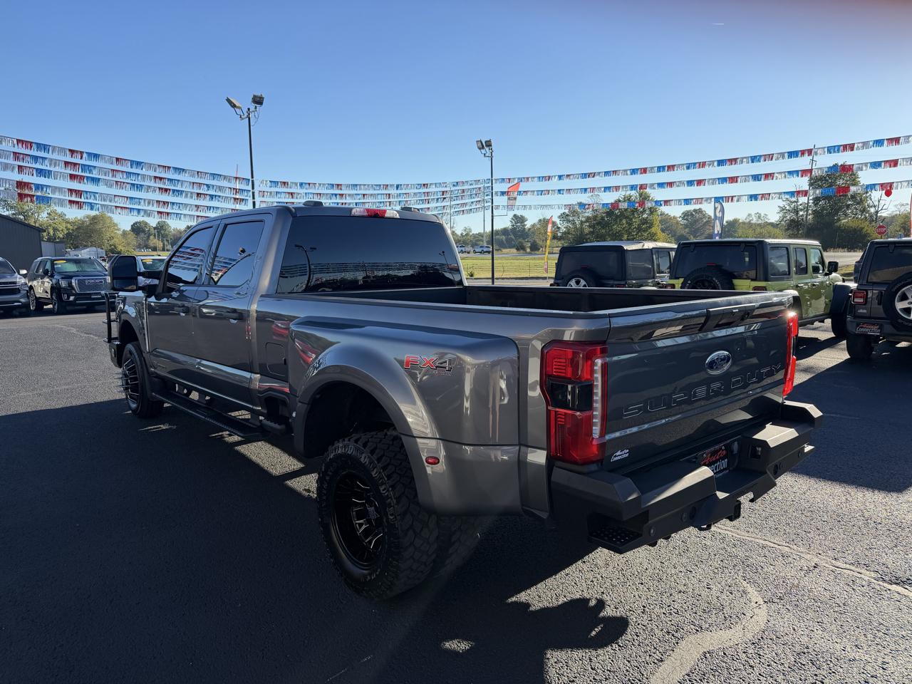 Ford F-350 photo 7