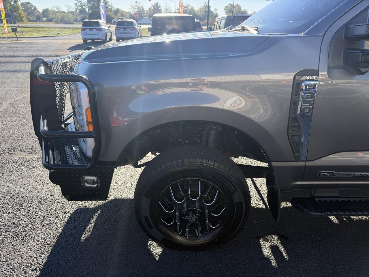 Ford F-350 photo 11