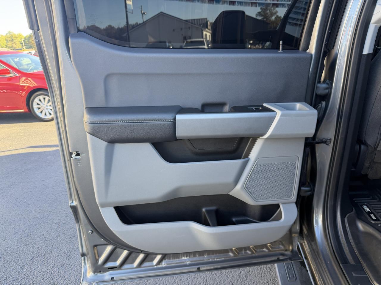 Ford F-350 photo 16
