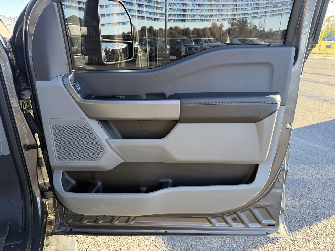 Ford F-350 photo 20