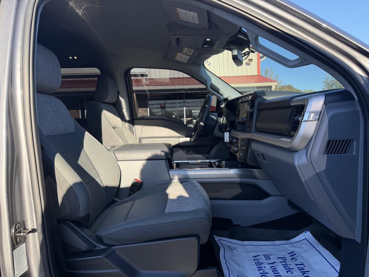 Ford F-350 photo 22