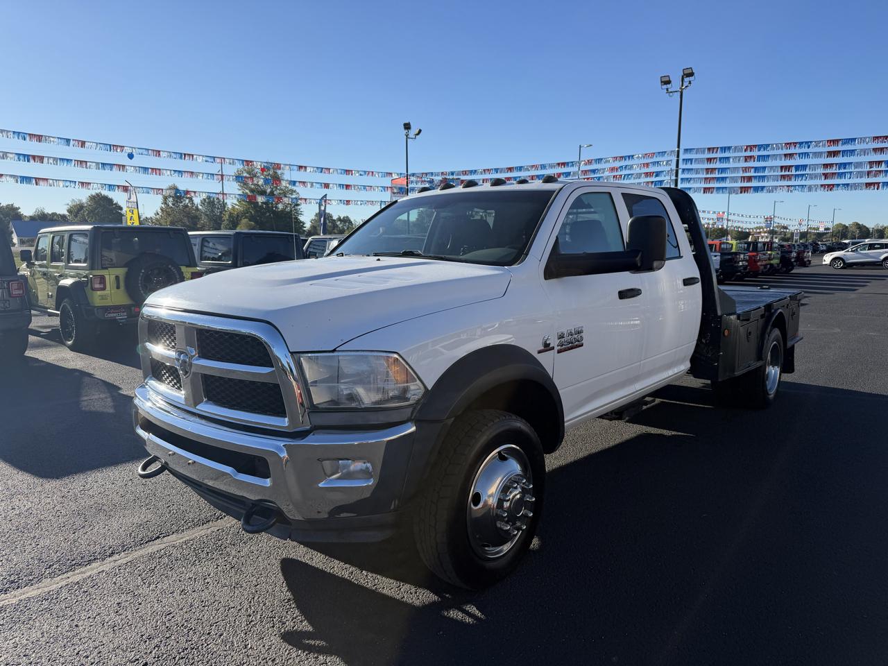 RAM 4500 4WD Crew Cab 173" WB 60" CA Tradesman 2016