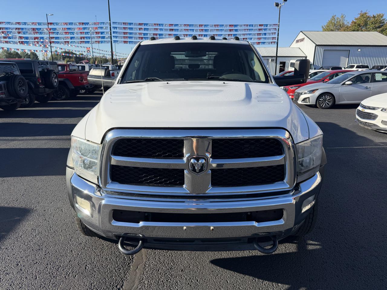 RAM 4500 4WD Crew Cab 173" WB 60" CA Tradesman 2016