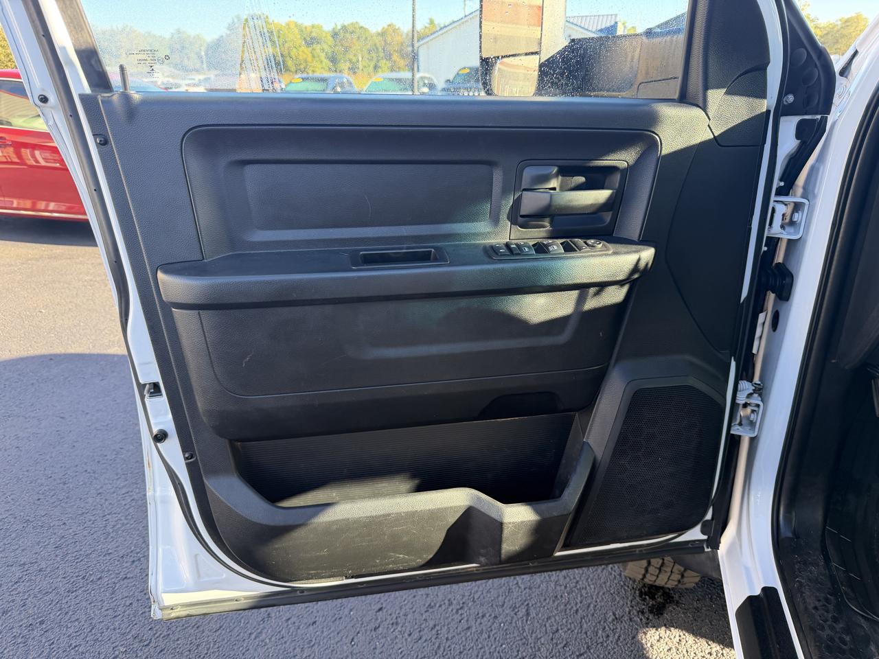 RAM 4500 4WD Crew Cab 173" WB 60" CA Tradesman 2016