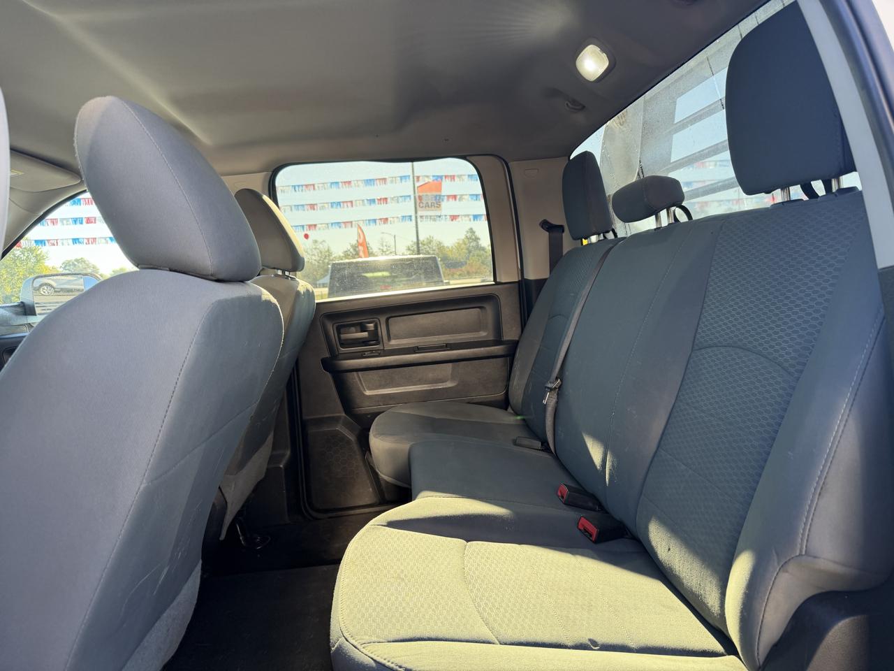 RAM 4500 4WD Crew Cab 173" WB 60" CA Tradesman 2016