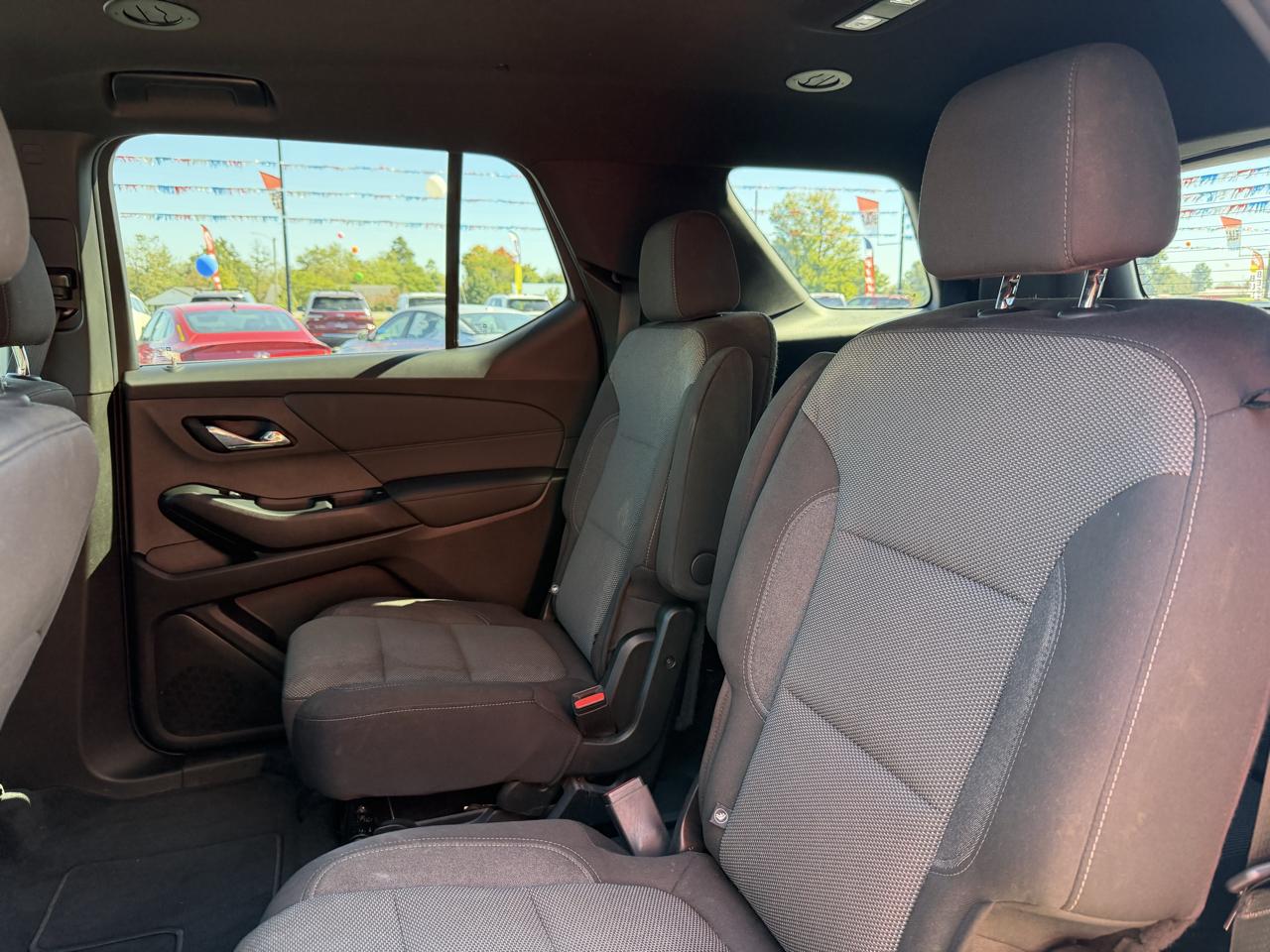Chevrolet Traverse AWD 4dr LT Cloth w/1LT 2023