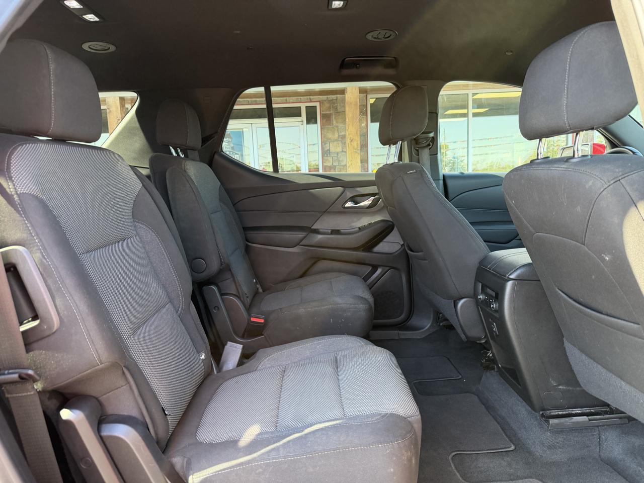 Chevrolet Traverse AWD 4dr LT Cloth w/1LT 2023