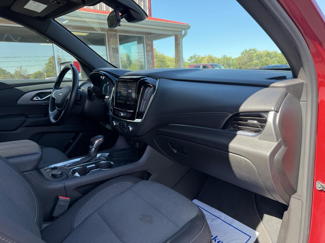 Chevrolet Traverse AWD 4dr LT Cloth w/1LT 2023