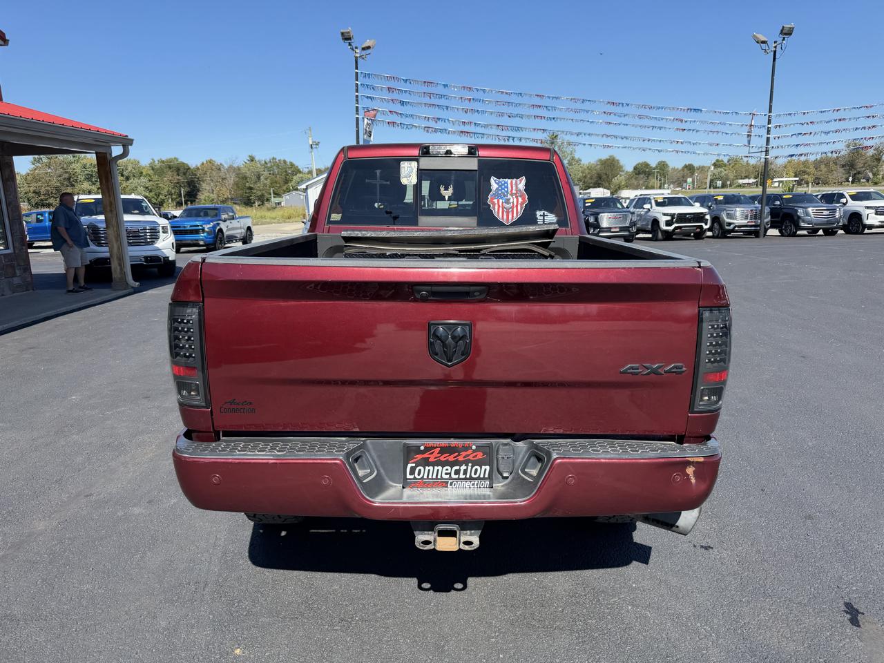 RAM 2500 Laramie 4x4 Mega Cab 6'4" Box 2017