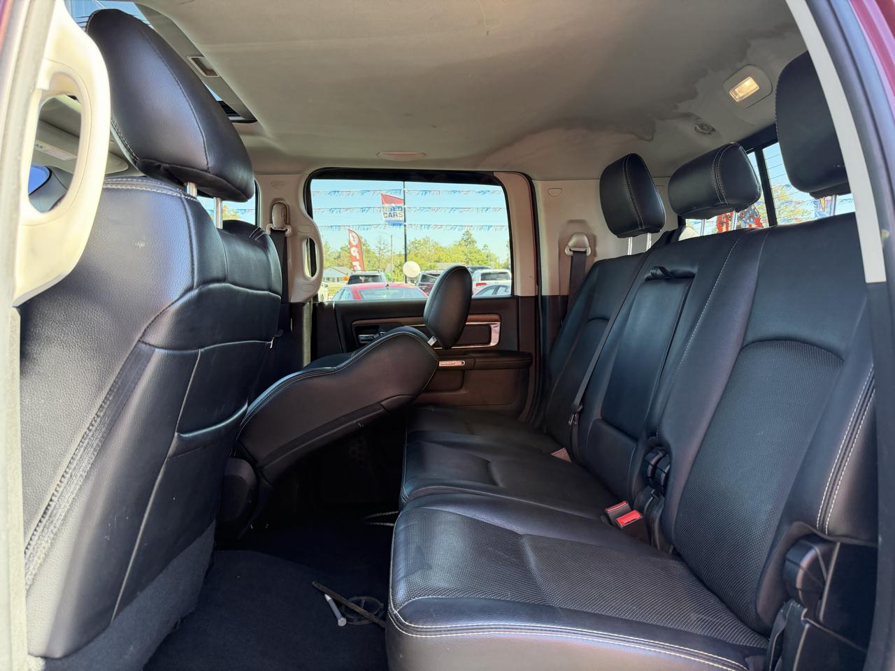 RAM 2500 Laramie 4x4 Mega Cab 6'4" Box 2017